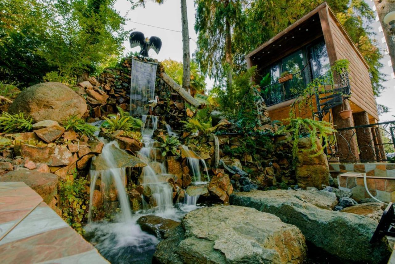 Hulus Hotel Makhindzsauri Kültér fotó