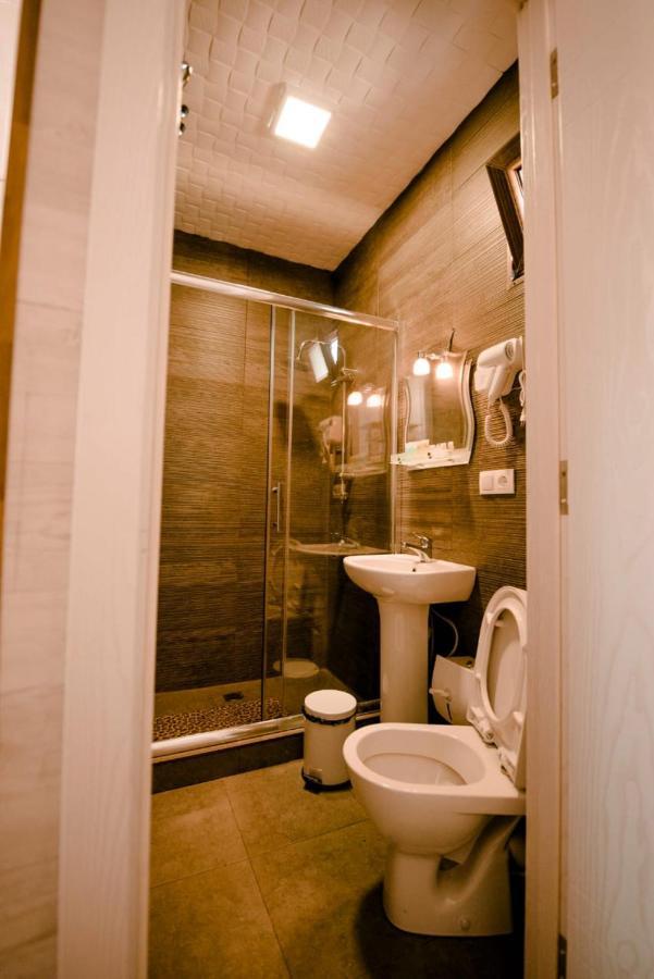 Hulus Hotel Makhindzsauri Kültér fotó