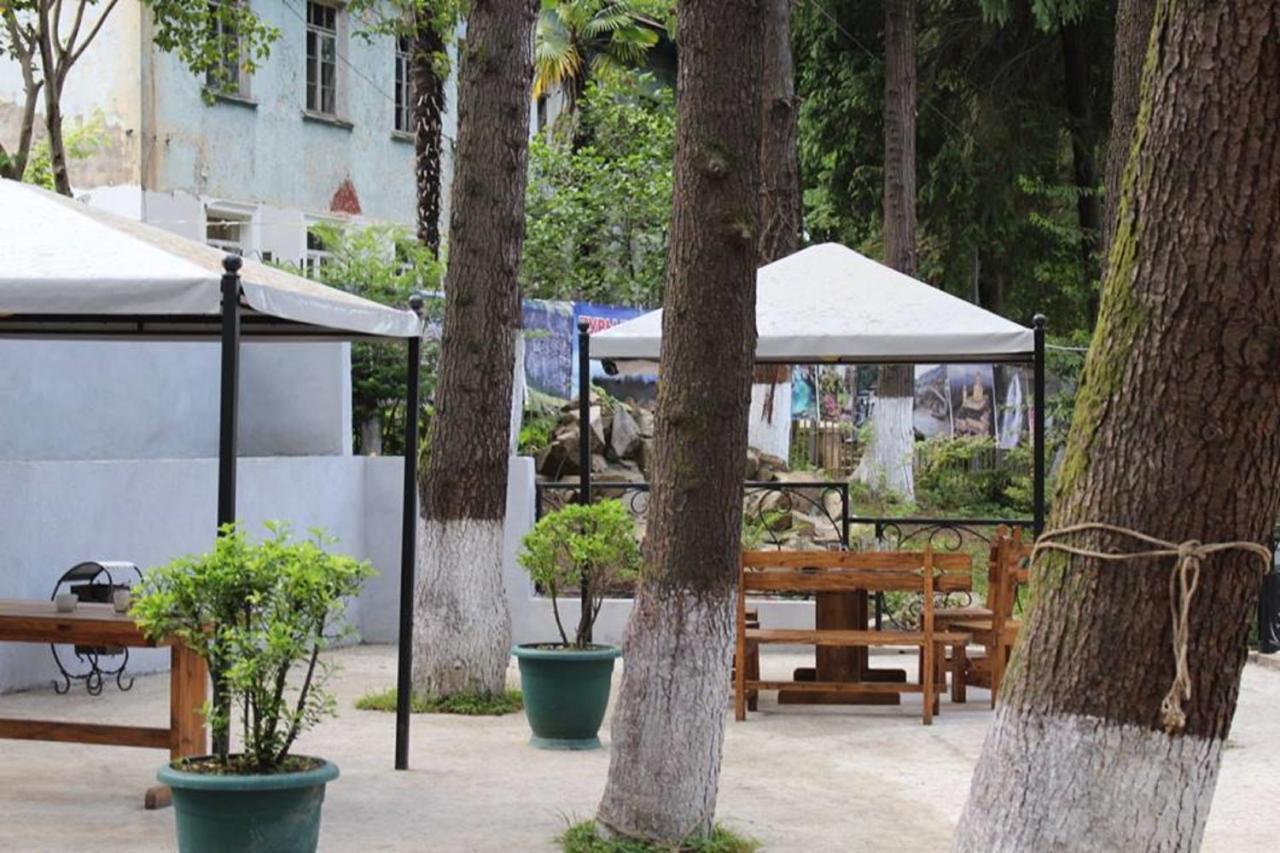 Hulus Hotel Makhindzsauri Kültér fotó