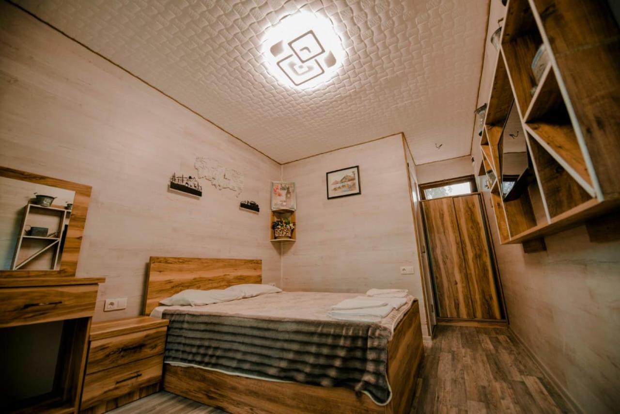 Hulus Hotel Makhindzsauri Kültér fotó