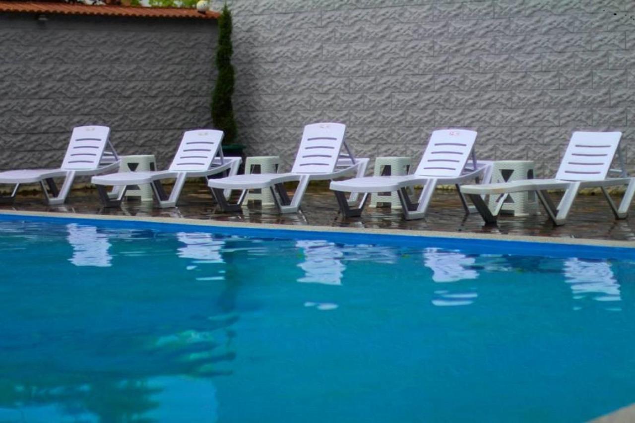 Hulus Hotel Makhindzsauri Kültér fotó