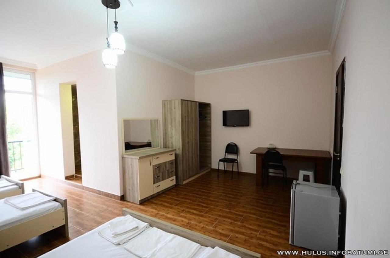 Hulus Hotel Makhindzsauri Kültér fotó