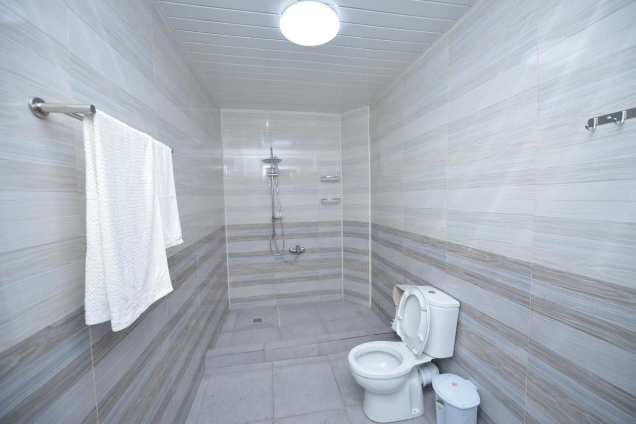 Hulus Hotel Makhindzsauri Kültér fotó