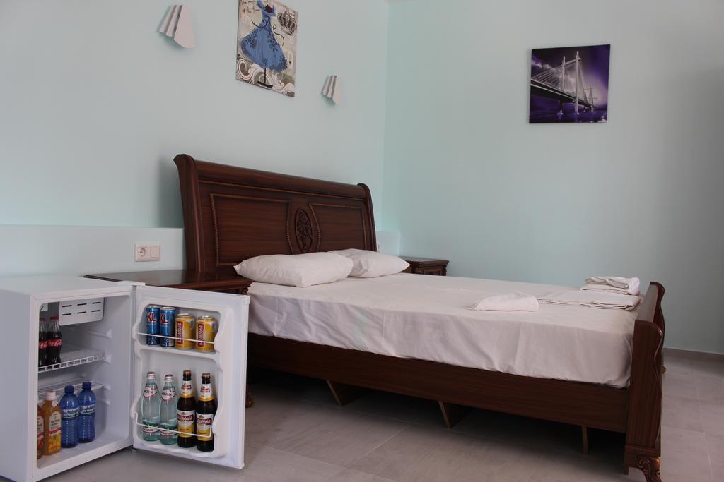Hulus Hotel Makhindzsauri Kültér fotó